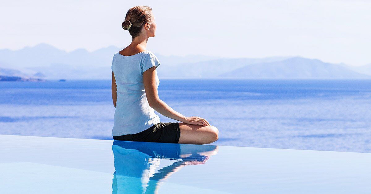 JP_zeolite_detox_fb_blog Woman watching water